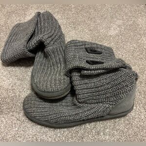 BearPaw Gray Knit Slipper Boots